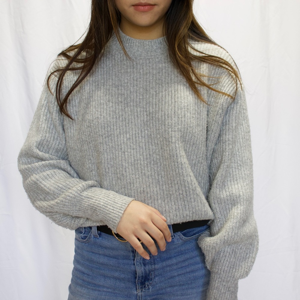 Mock neck grey sweater